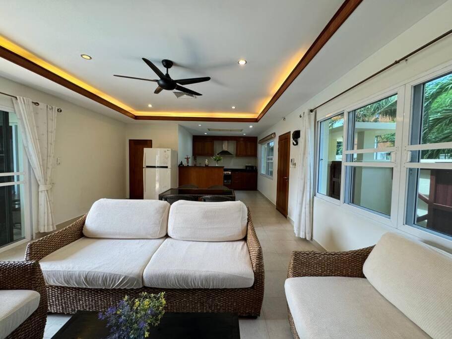 Angie Villa By G Estate Phuket Ban Saiyuan Extérieur photo